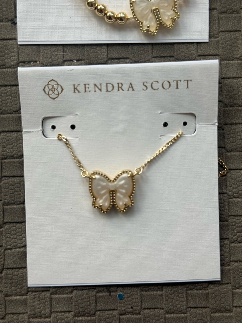 Kendra Scott Haley Gold Bow matching Bracelet and nexklace set - Picture 3 of 4